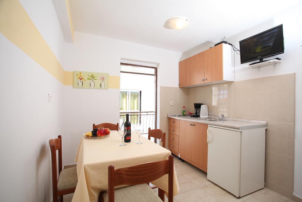 Apartments Kovacic Makarska Oda fotoğraf