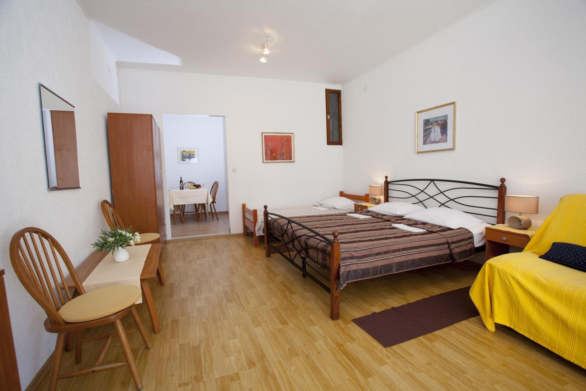 Apartments Kovacic Makarska Oda fotoğraf