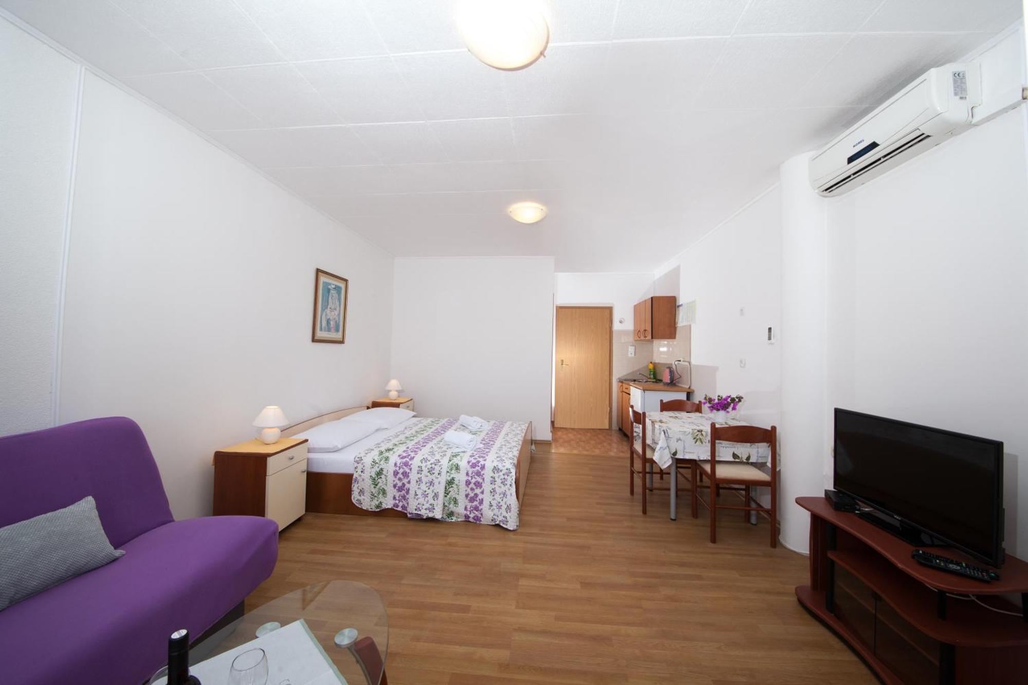 Apartments Kovacic Makarska Oda fotoğraf