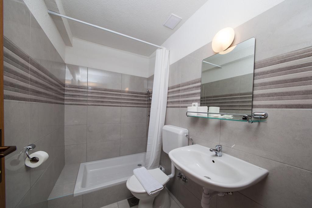 Apartments Kovacic Makarska Dış mekan fotoğraf